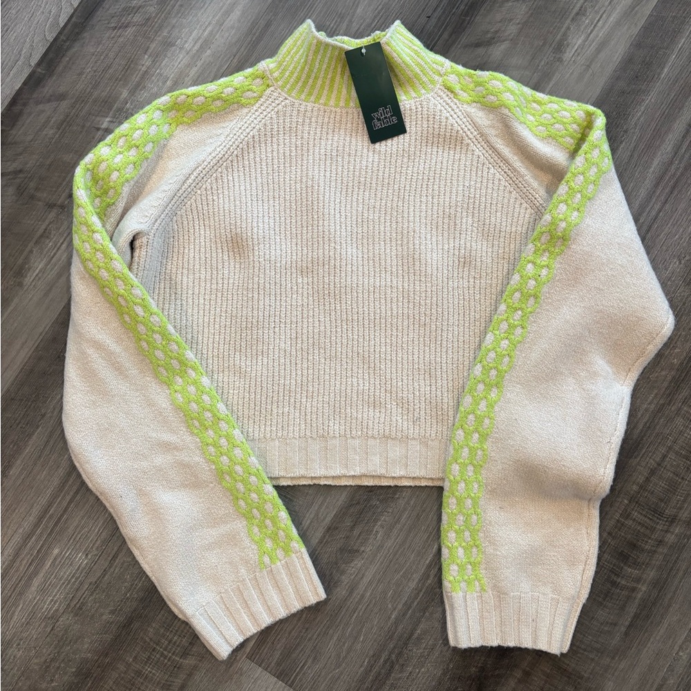 NWT Wild Fable Cream Sweater with Neon Green Accents - Size Small
